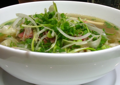 Văn hóa ẩm thực Việt Nam chỉ có thể gói gọn bằng hai từ: đặc sắc. Không chỉ có nhiều món ăn ngon, các cách chế biến cầu kì