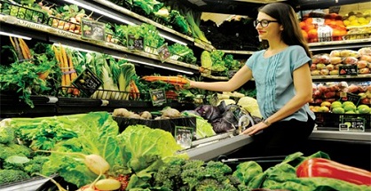 Ngày nay do thị hiếu của người tiêu dùng thích các loại rau quả non tơ mỡ màng, to mập, không có vết sâu bệnh hại... dễ bị dư hoá chất