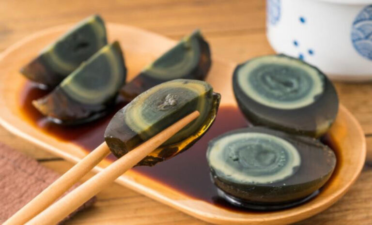 Tìm hiểu nhanh về Trứng vịt Bắc Thảo (Bách Thảo) và cách chế biến