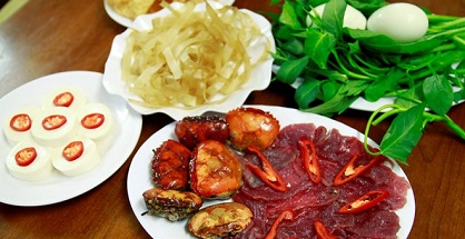 Lẩu riêu cua bắp bò, thanh mát mùa hè