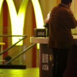 McDonald’s thay sếp để giải quyết vụ thịt bẩn