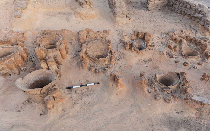Một nhà máy bia cách đây hơn 5.000 năm đã được khai quật ở miền nam Ai Cập hôm 13/2, đây có thể là nhà máy bia lâu đời nhất được biết đến