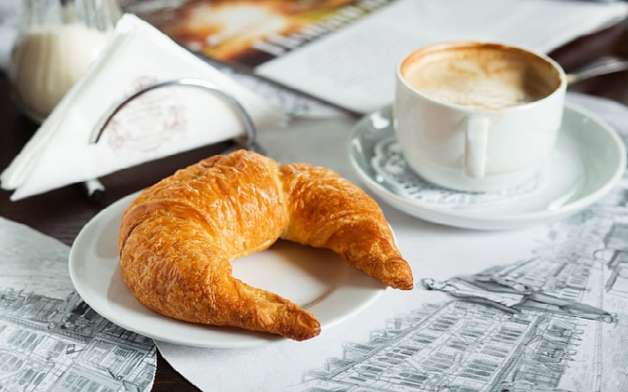 Ẩm thực của nước Pháp không quá cầu kỳ nhưng rất tinh tế. Một trong số đó phải kể đến chiếc bánh Croissant ngọt ngào là biểu tượng đặc trưng