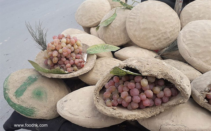 Nhìn có vẻ như những cái chum đất lớn, mỗi gangina được làm từ hai lớp bùn đất sét ướt, mỗi lớp được nặn thành hình cái bát rồi đem phơi nắng