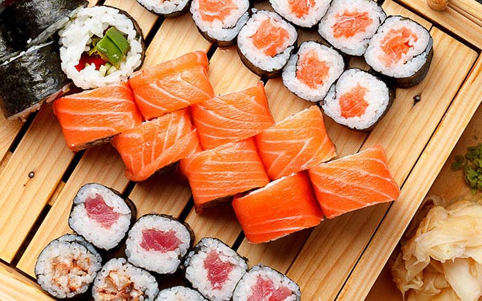 Nguồn gốc của sushi xuất phát từ Nhật Bản. Đến nay, sushi đã được biết đến rộng rãi và có tổng 150.000 cửa hàng trên khắp các nước...