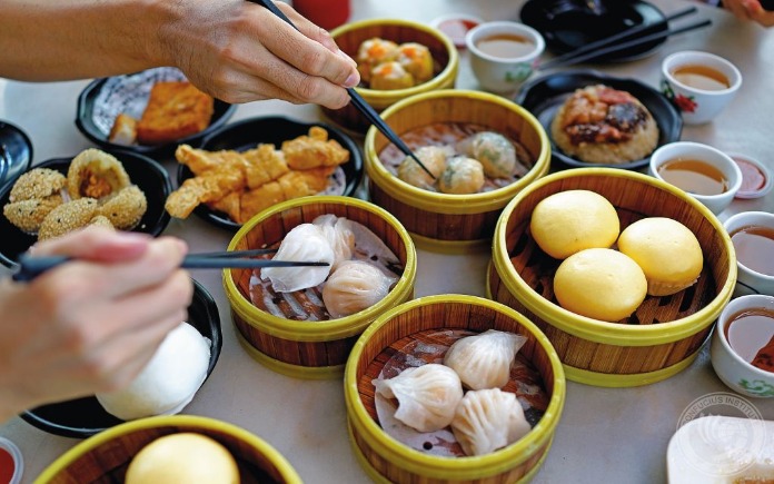 Trung Quốc có nguyên tắc, truyền thống ẩm thực mà khi tìm hiểu bạn sẽ không thể biết hết. Trong số đó, việc dùng dim sum là điển hình nhất