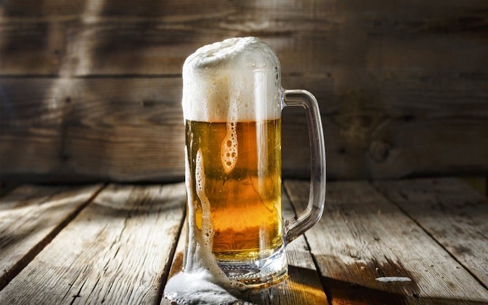 Uống bia đúng cách có lẽ là điều còn khá xa lạ đối với mọi người. Việc uống bia gia tăng chất lượng cuộc sống của chúng ta.