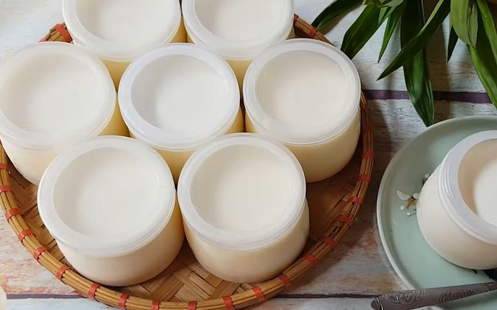 Sữa chua Kefir là sản phẩm của sự kết hợp giữa quá trình lên men lactic và lên men rượu, mang lại rất nhiều lợi ích cho sức khỏe.