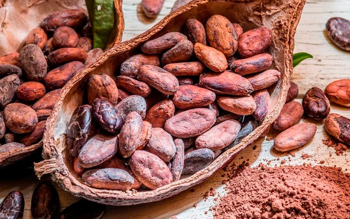 Socola Ruby có vị chua nhưng ngọt ngào, đậm hương trái cây do được rút ngắn thời gian lên men để giữ lại màu hồng tự nhiên của hạt cacao.