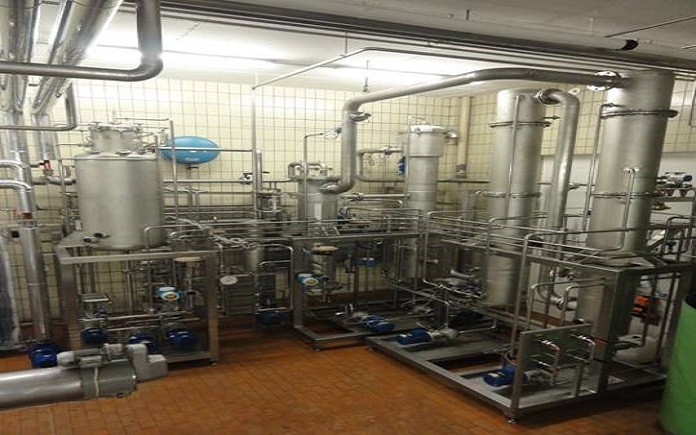 Phương pháp sản xuất bia không cồn theo phương pháp vật lý có mục đích loại bỏ etanol khỏi bia sau quá trình lên men.