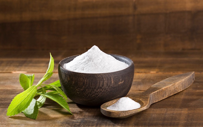 Hiện nay đã có mặt các sản phẩm đường ăn kiêng như đường cỏ ngọt Stevia, mà ta có thể có thể sử dụng thay thế một cách an toàn cho sức khoẻ.