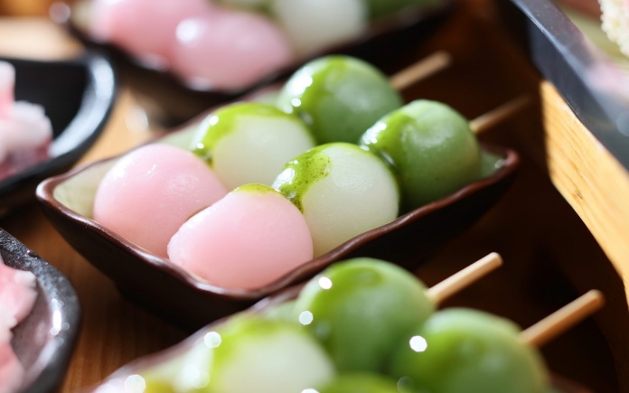 Bánh Dango Nhật Bản luôn nằm trong top danh sách món ăn được yêu thích. Loại bánh này có những bước tiến mới trên nền ẩm thực thế giới...