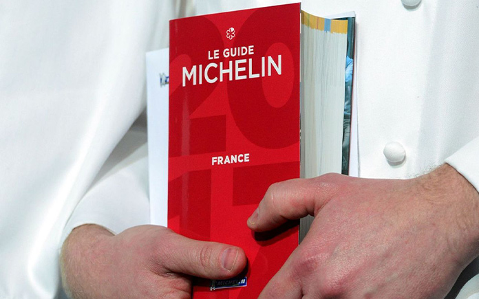 Michelin Guide và Michelin Stars được gắn liền với Michelin đều có những điểm khác nhau. Foodnk sẽ cùng bạn tìm hiểu sự khác nhau giữa...