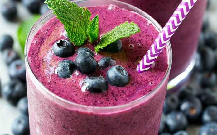 Smoothie là loại thức uống rất được chú ý hiện nay. Loại thức uống smoothie này nghe tên có vẻ khá lạ nhưng thực chất lại rất quen...