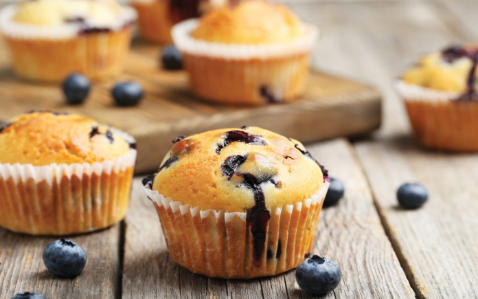 Cupcake và Muffin là bánh ngọt rất được ưa thích. Nhìn vẻ ngoài, rất khó phân biệt bánh Cupcake và Muffin. Vì vậy nhiều người nhầm lẫn...