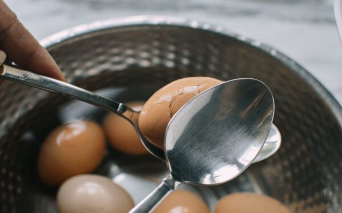 Trứng gà có vô vàn cách thức chế biến. Đơn cử đó là món trứng luộc nước trà. Foodnk sẽ mách bạn công thức làm trứng luộc nước trà này nhé...