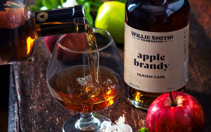 Brandy lại là một trong những loại rượu có nồng độ cồn cao nhất hiện nay, hãy cùng Foodnk tìm hiểu về loại rượu mạnh này nhé!