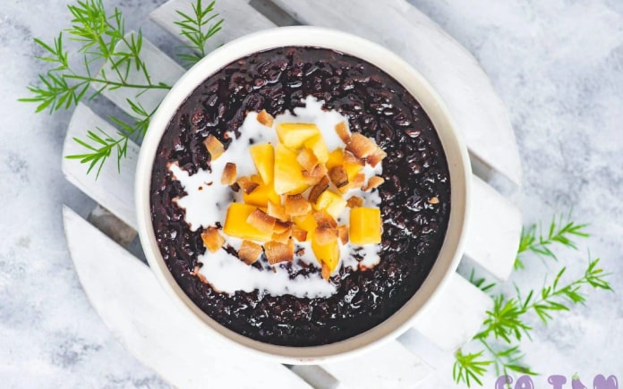 Gạo đen được biết đến là gạo hoàng gia, loại gọi chỉ dành riêng cho hoàng đế. Thường coi nó như một loại thuốc tiên vì có tác dụng chữa bệnh.