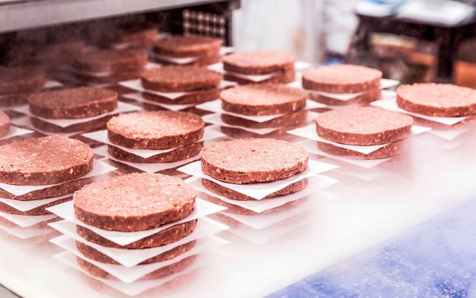 Bạn có tò mò thành phần và phụ gia trong sản phẩm thịt từ thực vật bao gồm những gì không? Trong bài viết này, hãy cùng Foodnk tìm hiểu nhé!