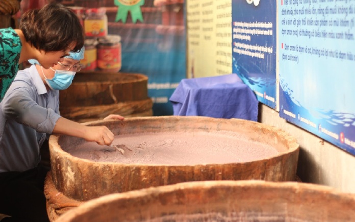 CaCO3 trong mắm tôm lại tỏ ra bất ngờ, nhưng ở góc độ khoa học và thực tế sản xuất là điều hoàn toàn có thể.