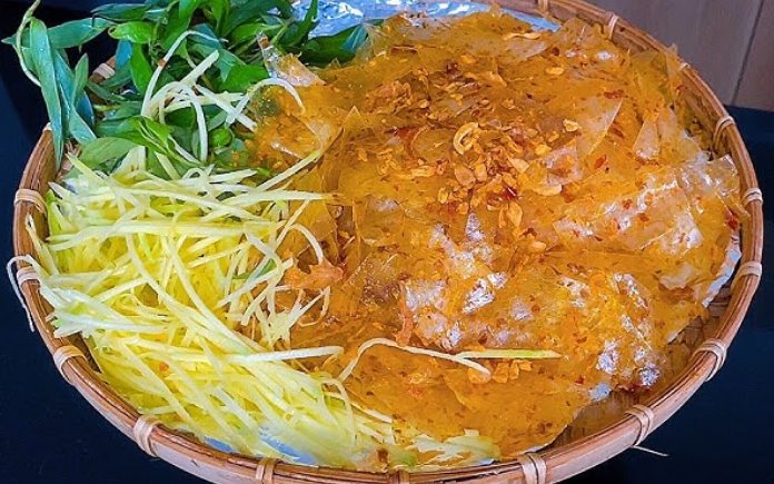 Bánh tráng Long An là một đặc sản nổi tiếng của vùng đất Long An, được biết đến với hương vị đặc trưng và cách làm thủ công tỉ mỉ.