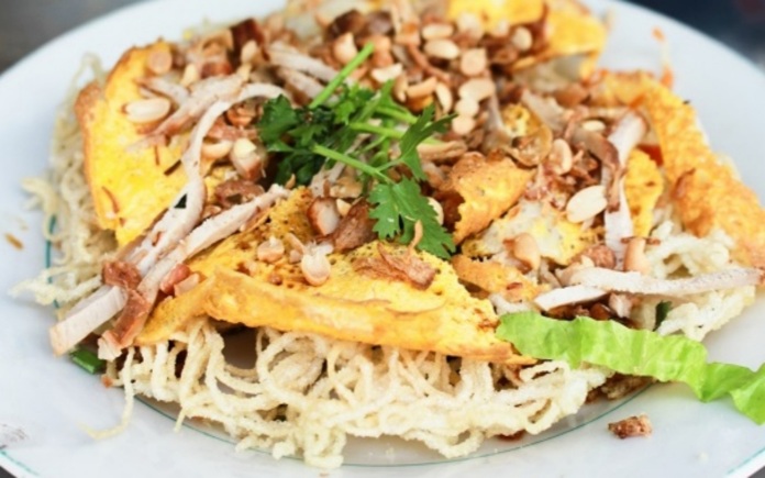 hoc-nhanh-cach-lam-banh-pizza-hu-tieu-la-vi-gion-gion-cuc-ngon-1