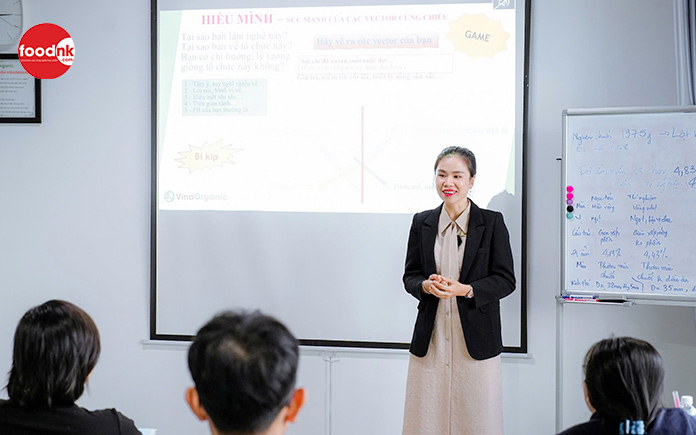 Mới đây, Foodnk x VinaOrganic đã tổ chức thành công khoá học R&D thực chiến K04, thu hút các học viên từ nhiều lĩnh vực khác nhau.