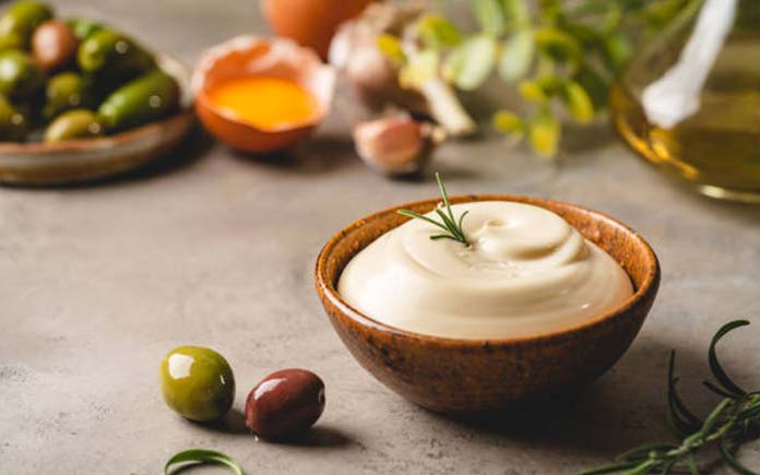 Gum thực vật là gì? Có đặc điểm và vai trò gì trong chế biến thực phẩm? Hãy cùng Foodnk khám phá ở bài viết này nhé!