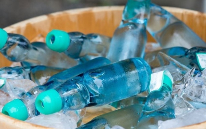 Ramune là loại thức uống phổ biến và không thể thiếu của người dân Nhật Bản. Và Foodnk sẽ cùng bạn tìm hiểu về thức uống Ramune Nhật Bản này