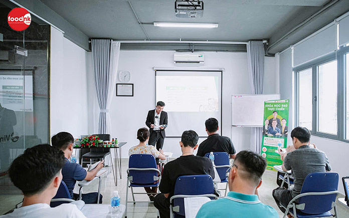 cung-foodnk-tong-ket-khoa-hoc-rd-thuc-chien-thang-6-vua-qua-23