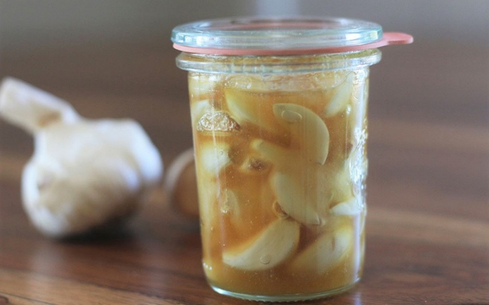 Nếu không bảo quản tỏi đúng cách sẽ khiến nó nhanh hỏng. Bạn có thể áp dụng những cách bảo quản tỏi sau đây để sử dụng được lâu hơn