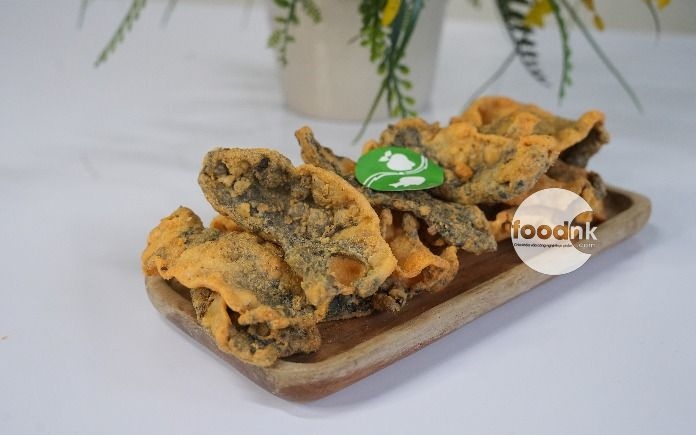 Sản phẩm da ếch lắc phô mai hiện nay được biết đến rầm rộ. Foodnk sẽ cùng bạn tìm hiểu về quá trình làm da ếch lắc phô mai này nhé!