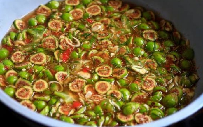 Món sung muối xổi được nhiều tín đồ ẩm thực ưa thích vì ngon và rất dễ làm. Vậy Foodnk sẽ mách bạn cách làm món sung muối xổi ngay tại nhà