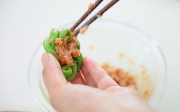 Đậu đũa có thể chế biến thành nhiều món ngon, trong đó có đậu đũa nhồi thịt. Foodnk sẽ mách bạn cách làm đậu đũa nhồi thịt cực đơn giản nhé!