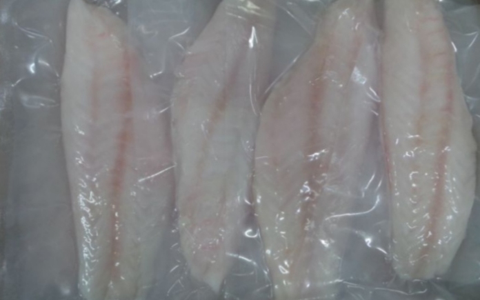 Để có cá tra fillet đông lạnh tiêu chuẩn cao thì không dễ dàng. Foodnk sẽ cùng bạn tìm hiểu quy trình sản xuất cá tra fillet đông lạnh nhé!