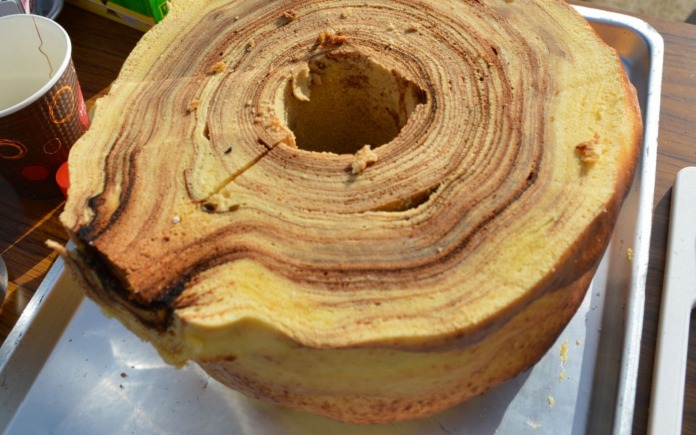 Baumkuchen được mệnh danh là vua của các loại bánh. Trong bài viết sau, Foodnk sẽ cùng bạn tìm hiểu chiếc bánh Baumkuchen Nhật Bản này nhé!